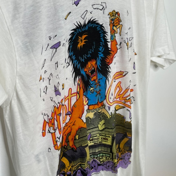 Vintage 1987 Motley Crüe Girls, Girls, Girls Tour Tee - Picture 2 of 5